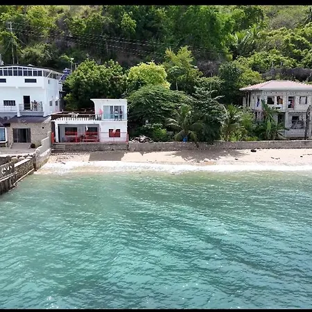 Laag Beach House
